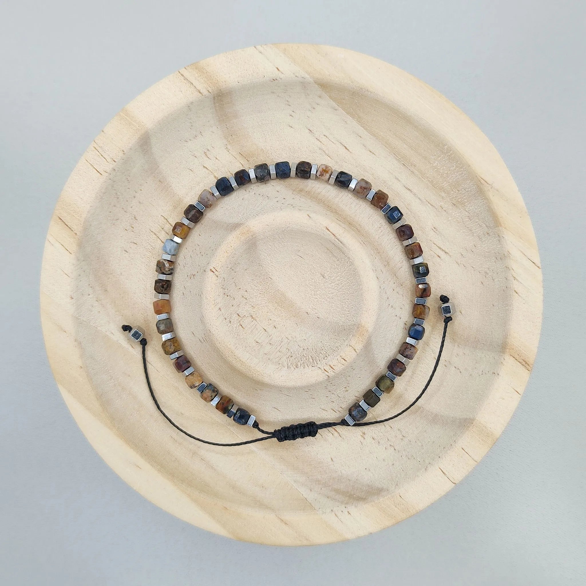 Bransoletka z pietersitu i hematytu