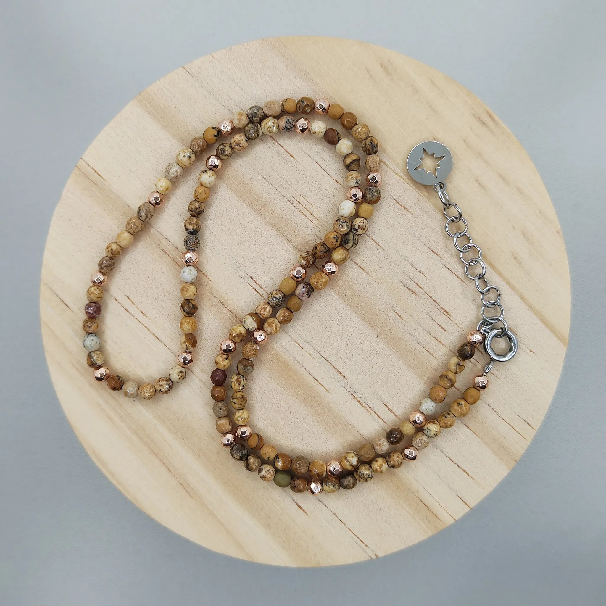 Naszyjnik z jaspisu krajobrazowego